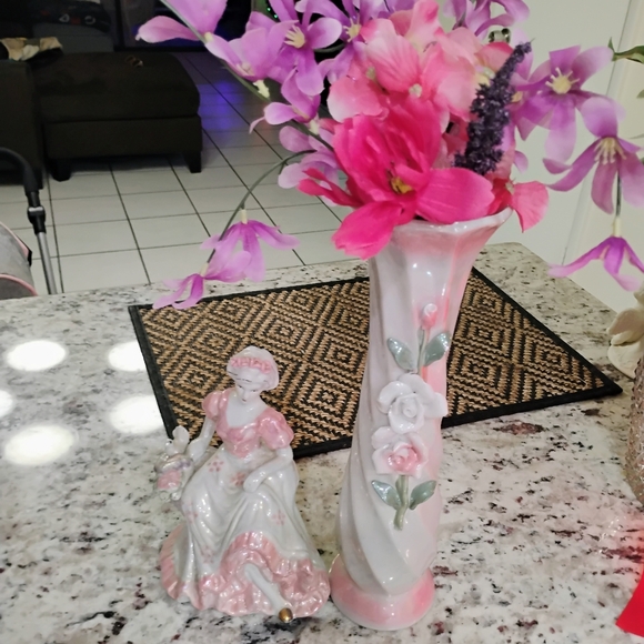 Bisque porcelain Doll and Vase Decor Set - Picture 7 of 13